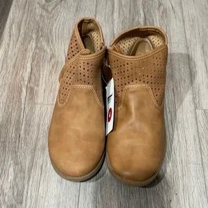 Cat & Jack girls new booties